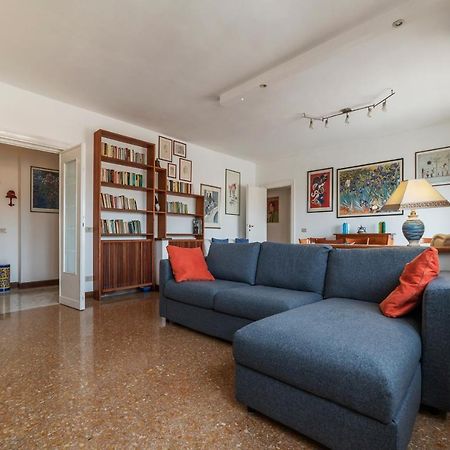 Roomy And Bright Apartment With Terrace Rzym Zewnętrze zdjęcie