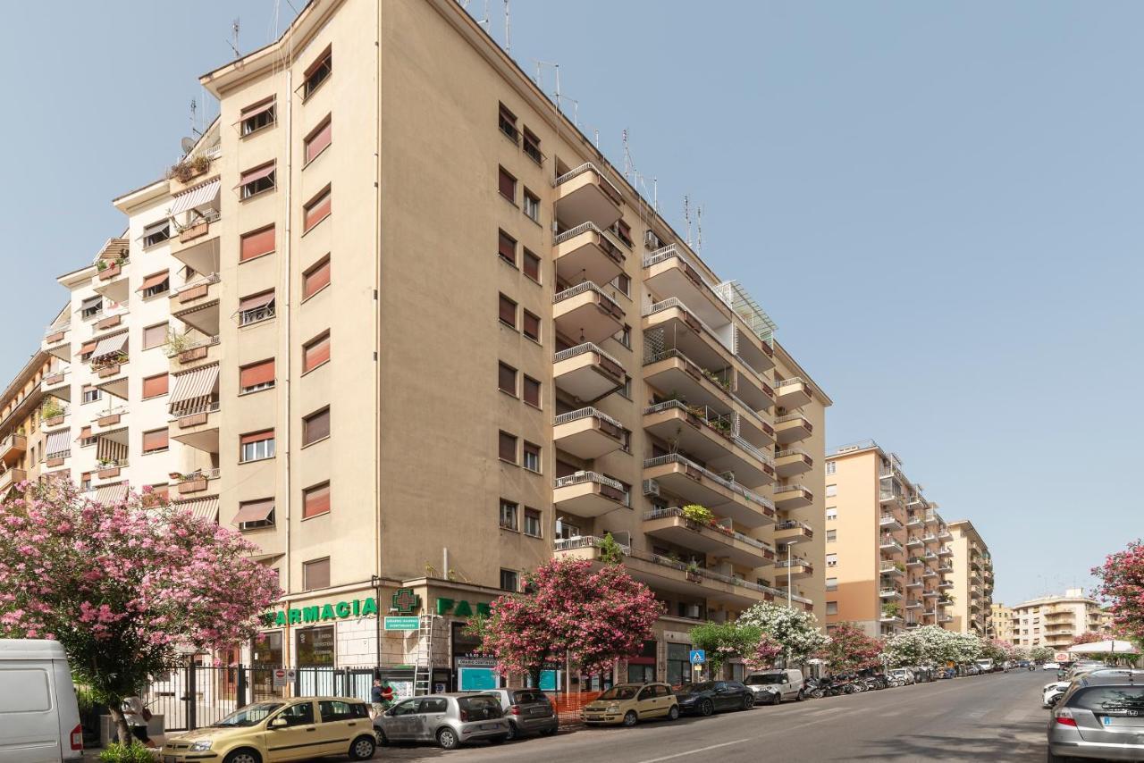 Roomy And Bright Apartment With Terrace Rzym Zewnętrze zdjęcie