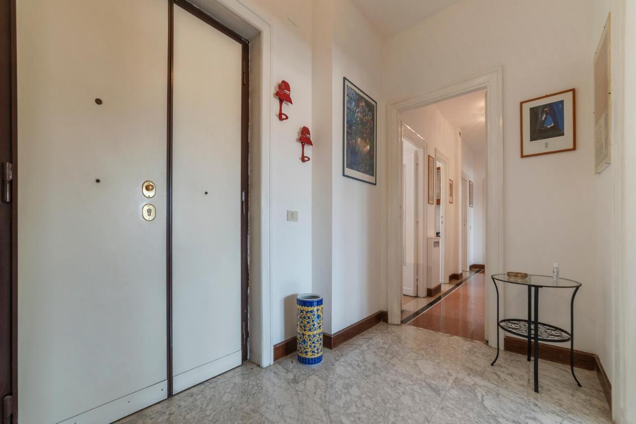 Roomy And Bright Apartment With Terrace Rzym Zewnętrze zdjęcie