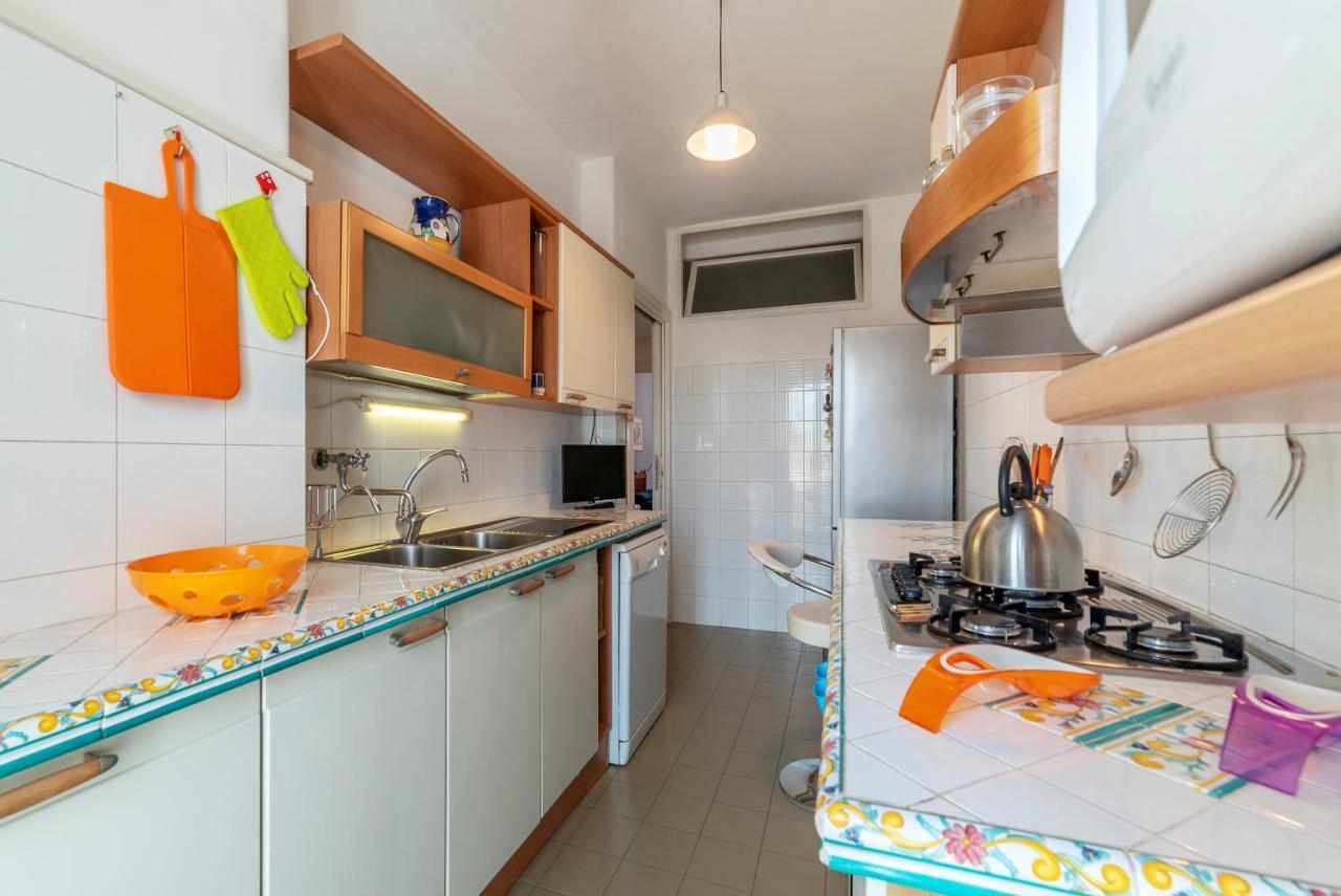 Roomy And Bright Apartment With Terrace Rzym Zewnętrze zdjęcie