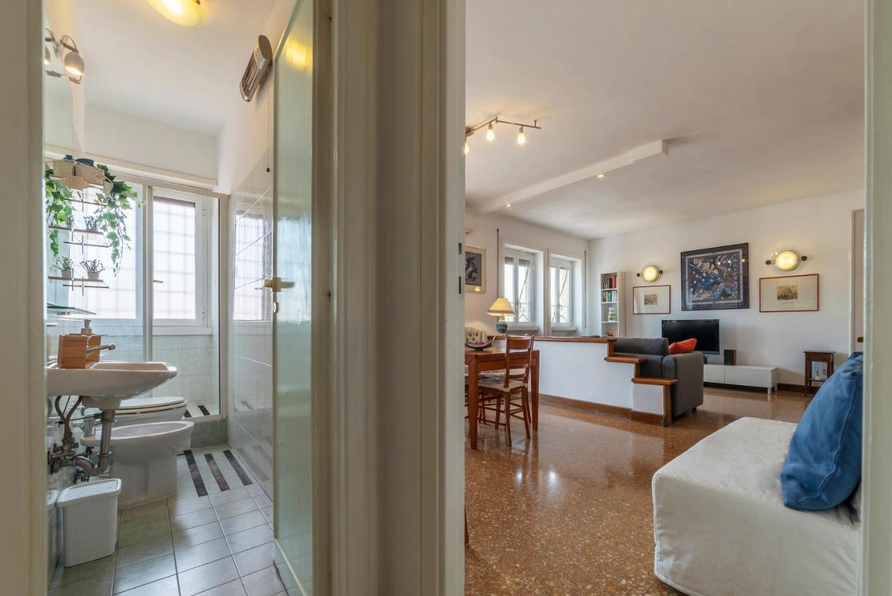 Roomy And Bright Apartment With Terrace Rzym Zewnętrze zdjęcie